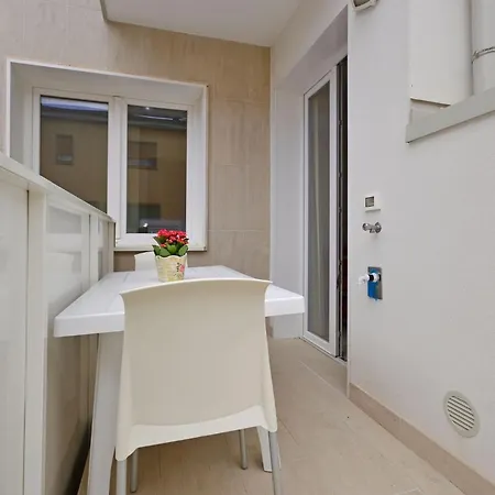شقة Charming Retreat Just Steps From The *