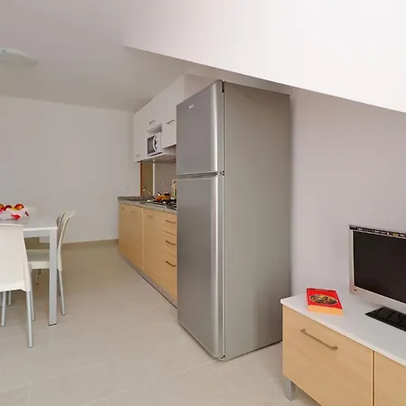 Charming Retreat Just Steps From The شقة *
